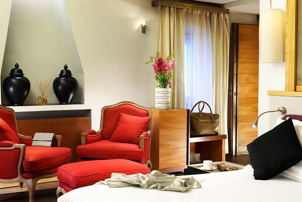 Mario De' Fiori 37 Hotel Рим Екстериор снимка