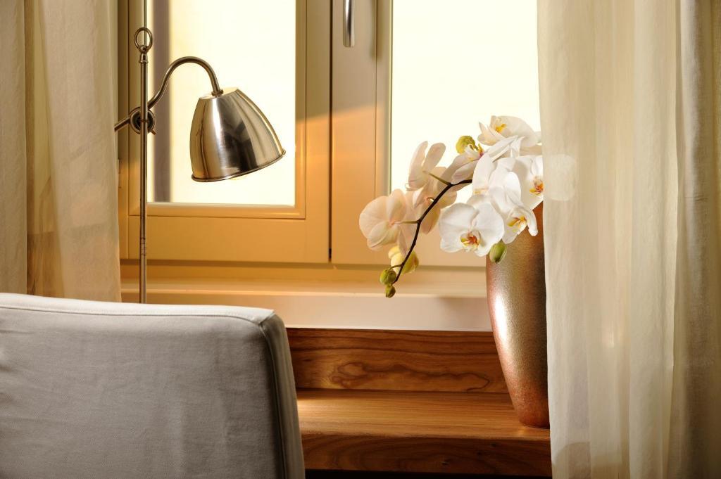 Mario De' Fiori 37 Hotel Рим Стая снимка