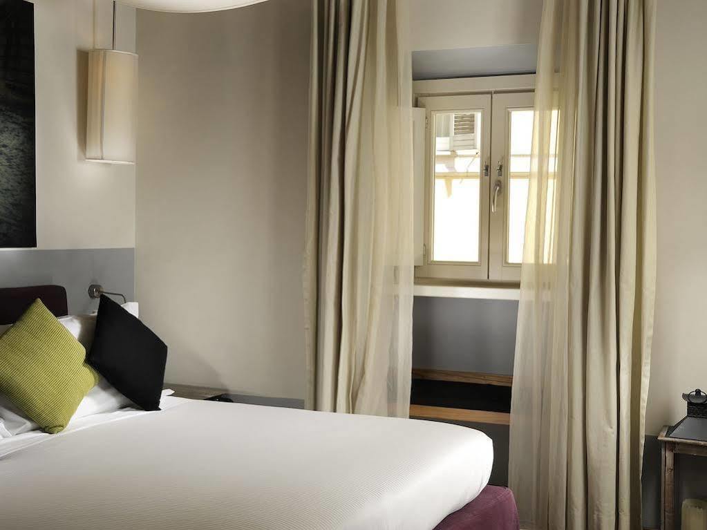 Mario De' Fiori 37 Hotel Рим Екстериор снимка